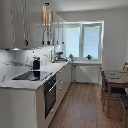 Dvojizbovy V Senci Apartmán
